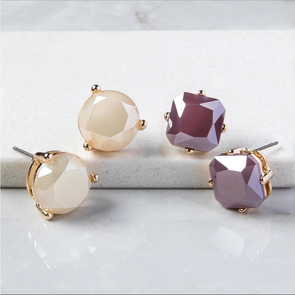 2 pairs of stud earrings - purple and off white jewels